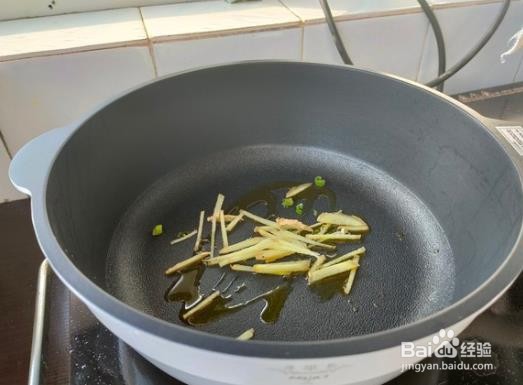 家常烩鱼饼这样做