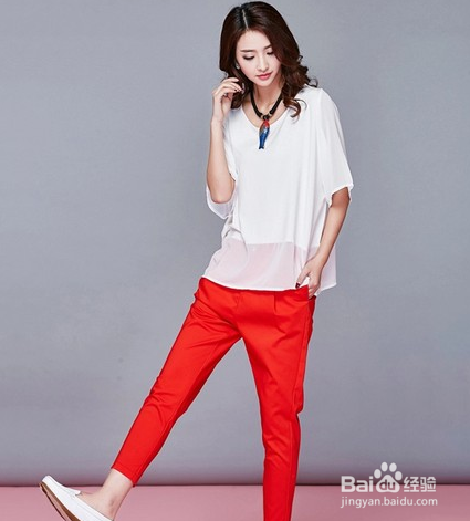 怎样利用配色原理选购衣服