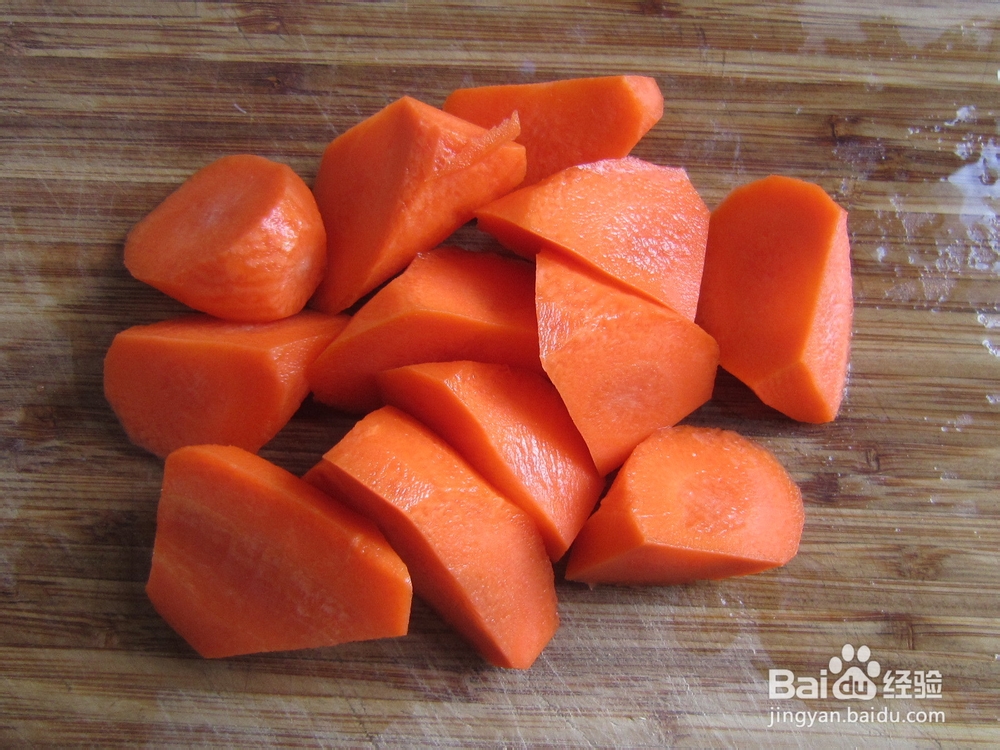 冬季里一碗让人心生温暖的热汤------排骨莲藕汤