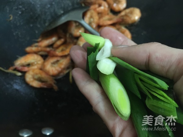 椒盐鲜露虾的做法