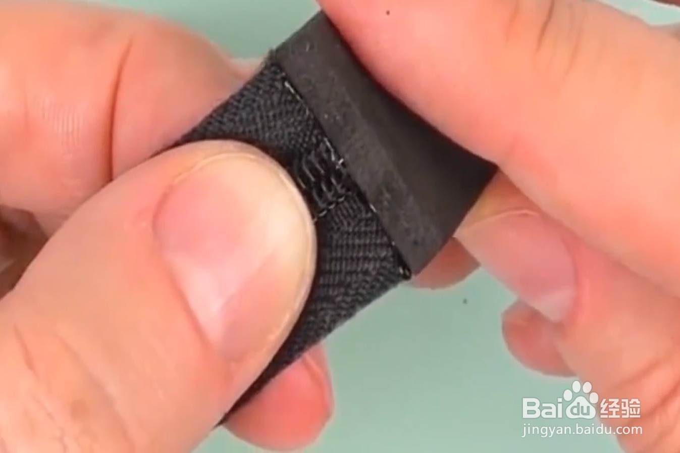 怎样给芭比制作亮片背包？