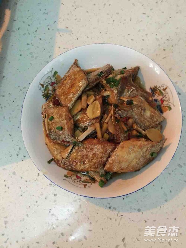 红烧带鱼的做法