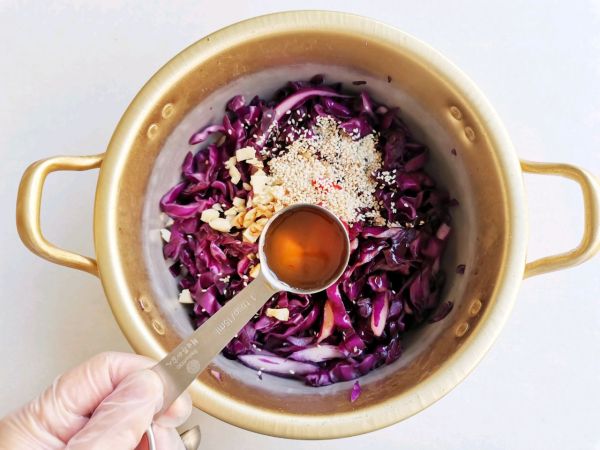 凉拌酸辣紫甘蓝