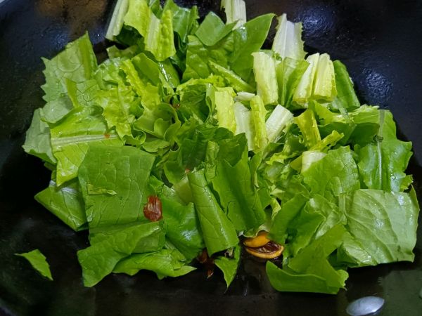 酱香贻贝油麦菜