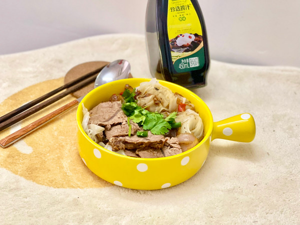 卤牛肉洋葱凉拌粉