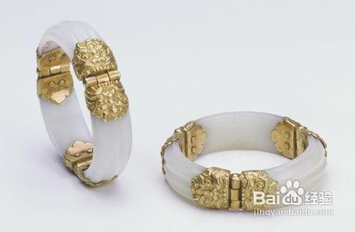 翡翠手镯摔碎后的补救办法