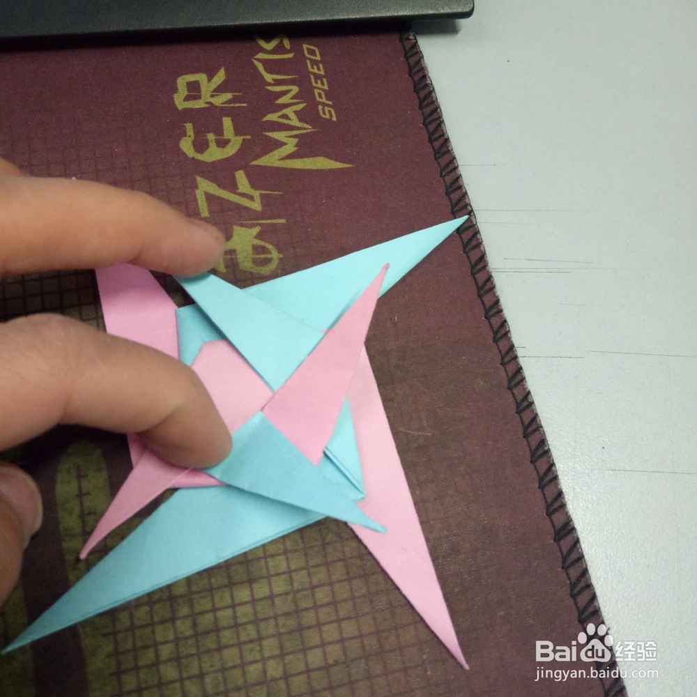 旋转花的折纸方法