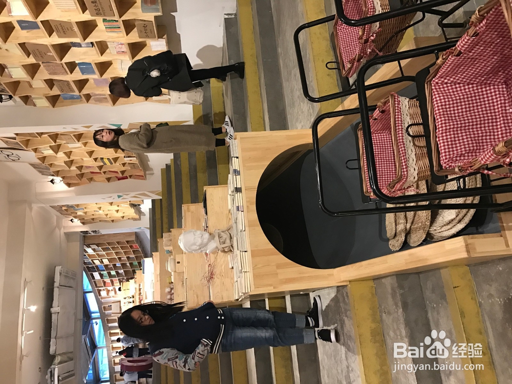 山西大学附近适合拍照看书的地方——岛上书店