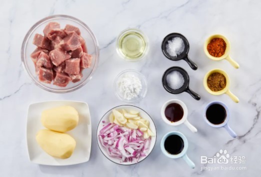 土豆烤牛肉制作方法