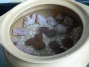 杏仁瘦肉蜜枣煲的做法