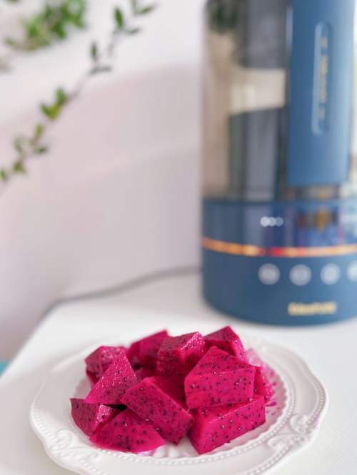 火龙果酸奶奶昔