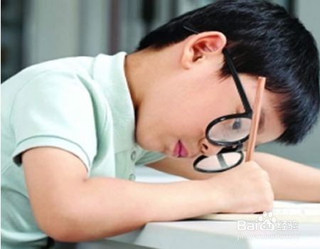 缓解孩子假性近视的小技巧