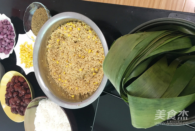 浓情端阳传情苦荞豆沙粽飘香万里