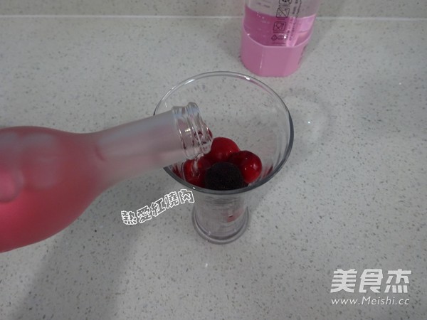 水果鸡尾酒气泡水