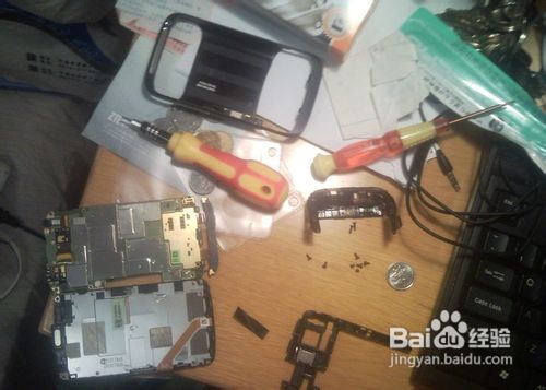 手机掉水里怎么办