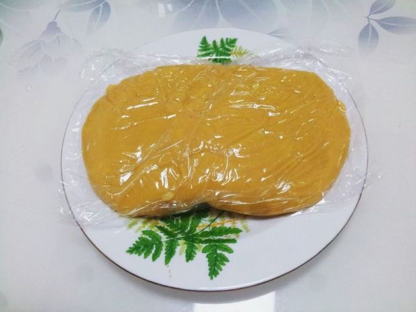 广式豆沙蛋黄月饼