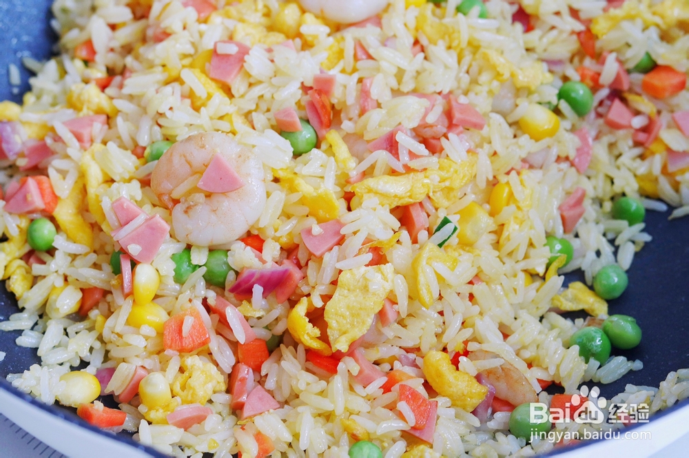 怎么简单的做粒粒分明虾仁蛋炒饭?