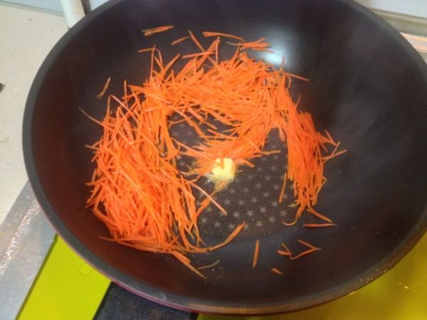 龙利鱼黄油杂菜土豆泥