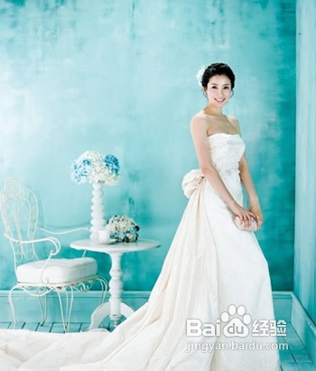 怎样根据自己的身材选择婚纱呢？