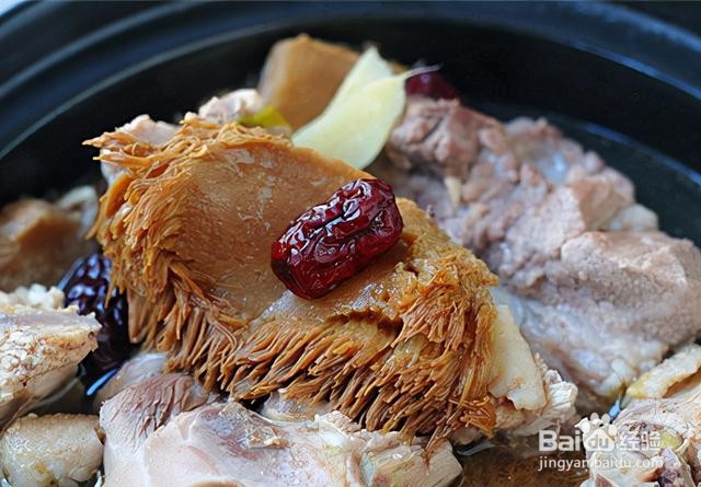 家庭自制猴头菇鸡汤