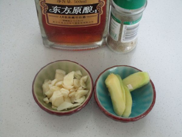 芦笋青椒凤尾虾