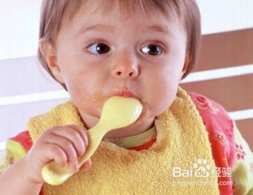 带宝宝出门给孩子准备什么吃的？