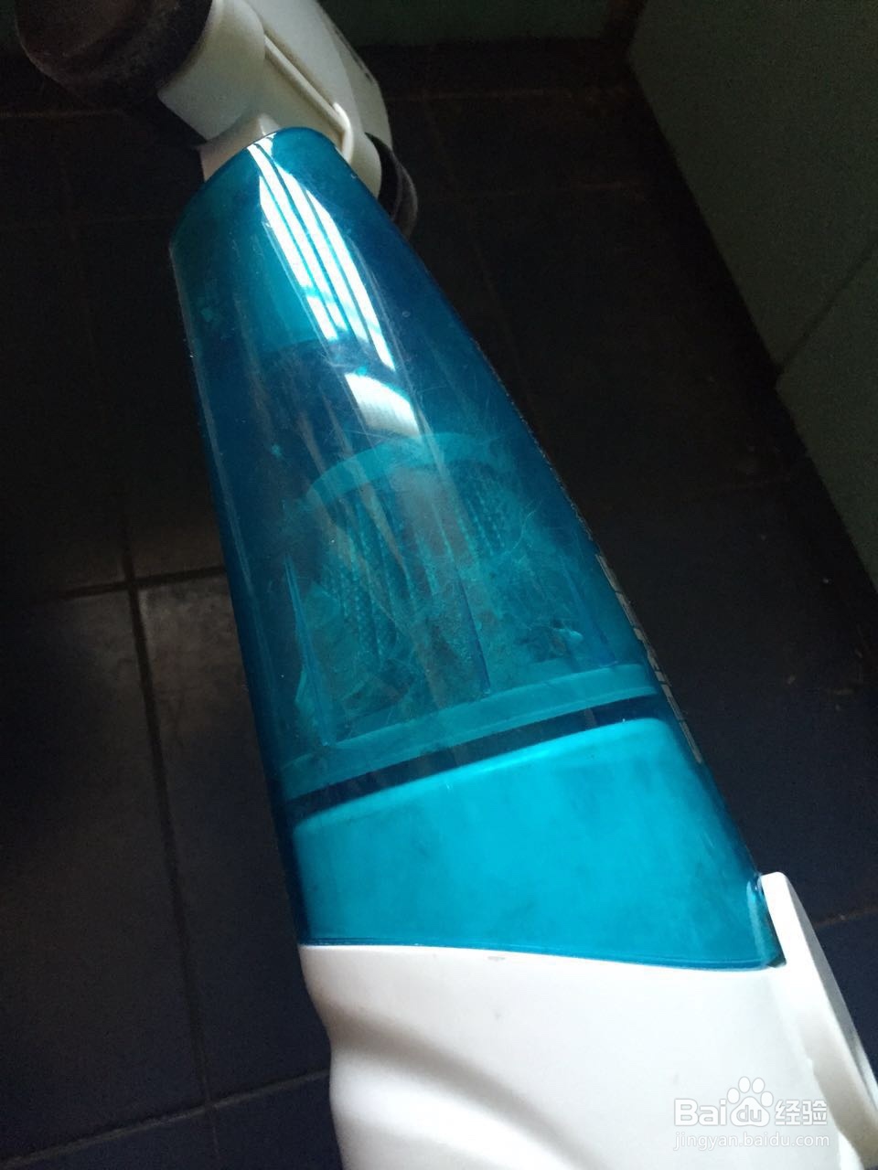 在家里如何使用吸尘器拖地