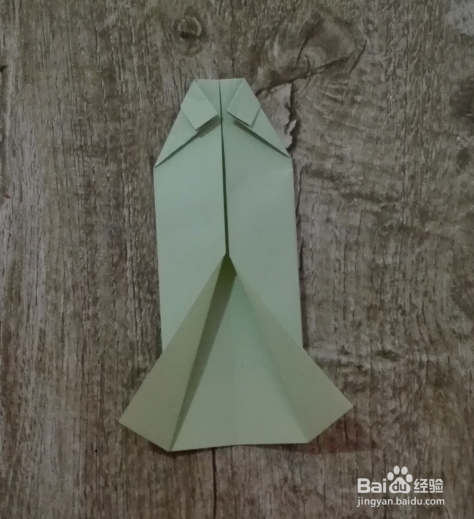 叠衬衫和领带