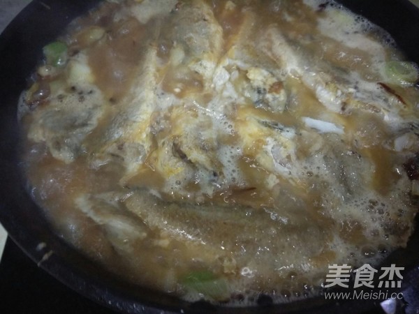 炖小黄花鱼的做法