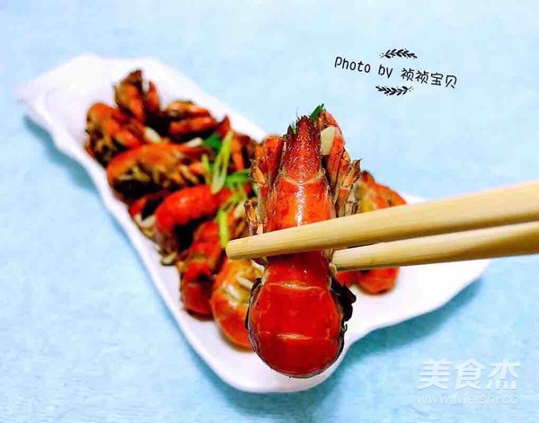 孜然粒炒蝼蛄虾