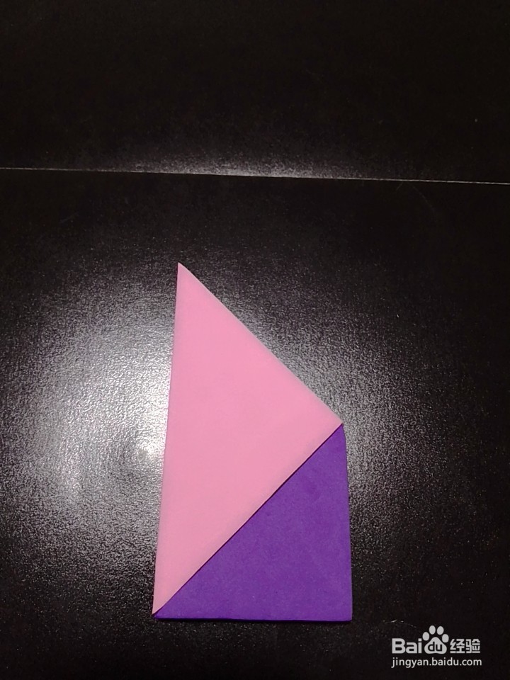 怎样用七巧板拼一个站着看书的人