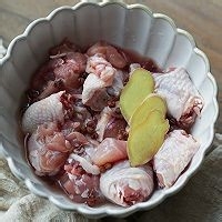 教你做美味的红枣玉栗鸡汤