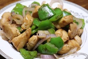 家常版青椒炒鸡胸肉