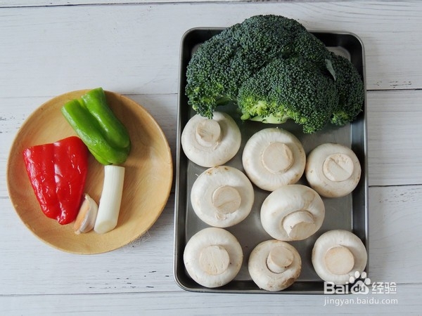 如何制作西兰花炒口蘑