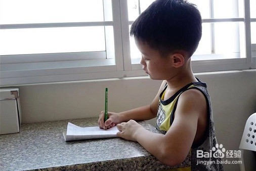 孩子上课注意力不集中?