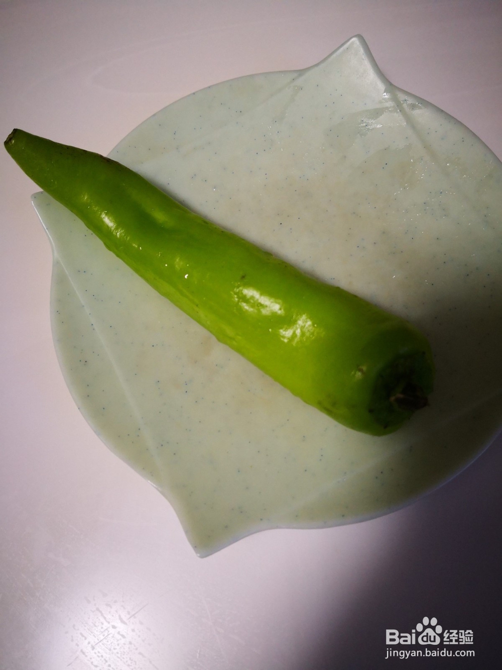 制作美味的青椒丝炒胡萝卜丝