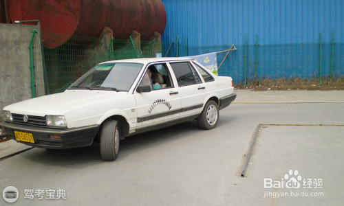 详解驾校科目二直角转弯考试要求和技巧