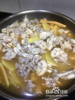 家常泡椒酸汤田鸡