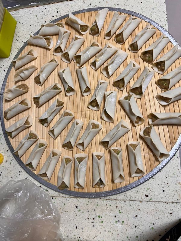 开口笑黑鱼蒸饺