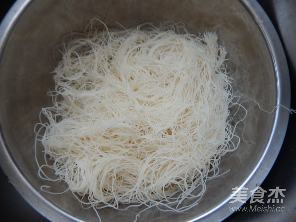 青椒鸡排炒米线