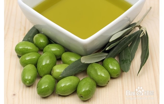 喉咙卡鱼刺该怎么办？