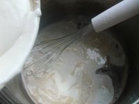 香甜滑润的香蕉冰淇淋船