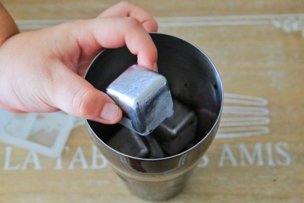 蜜桃车厘子气泡水