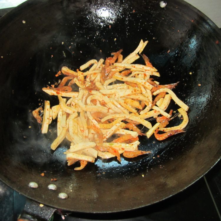 河虾豆腐丝的做法,你学会了吗?