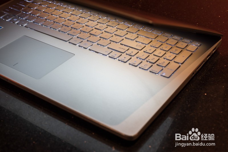 “爱”之初体验—华硕Zenbook Pro UX501开箱