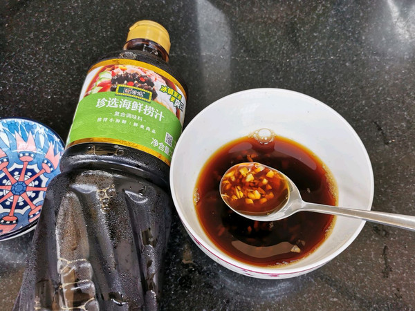 捞汁干丝虎皮椒