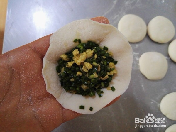 如何做出好吃的韭菜鸡蛋水煎包