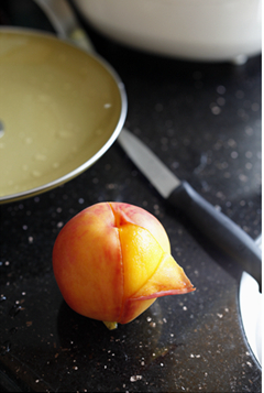 我家汤鲜森教您做黄桃罐头