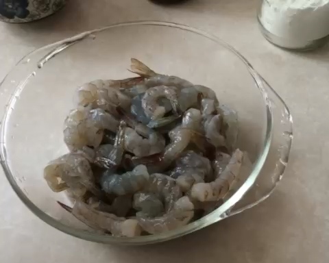 塔吉锅生煎虾，感觉口水已经流下来了！