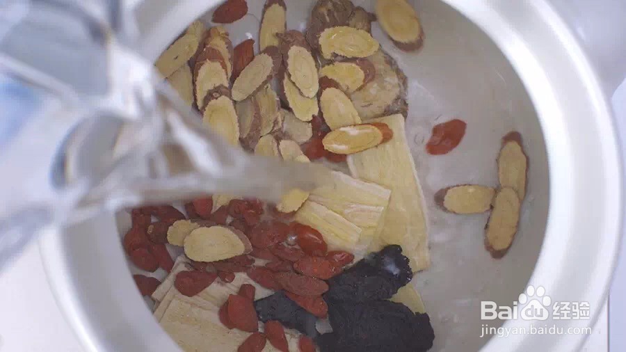 当归萝卜羊肉煲